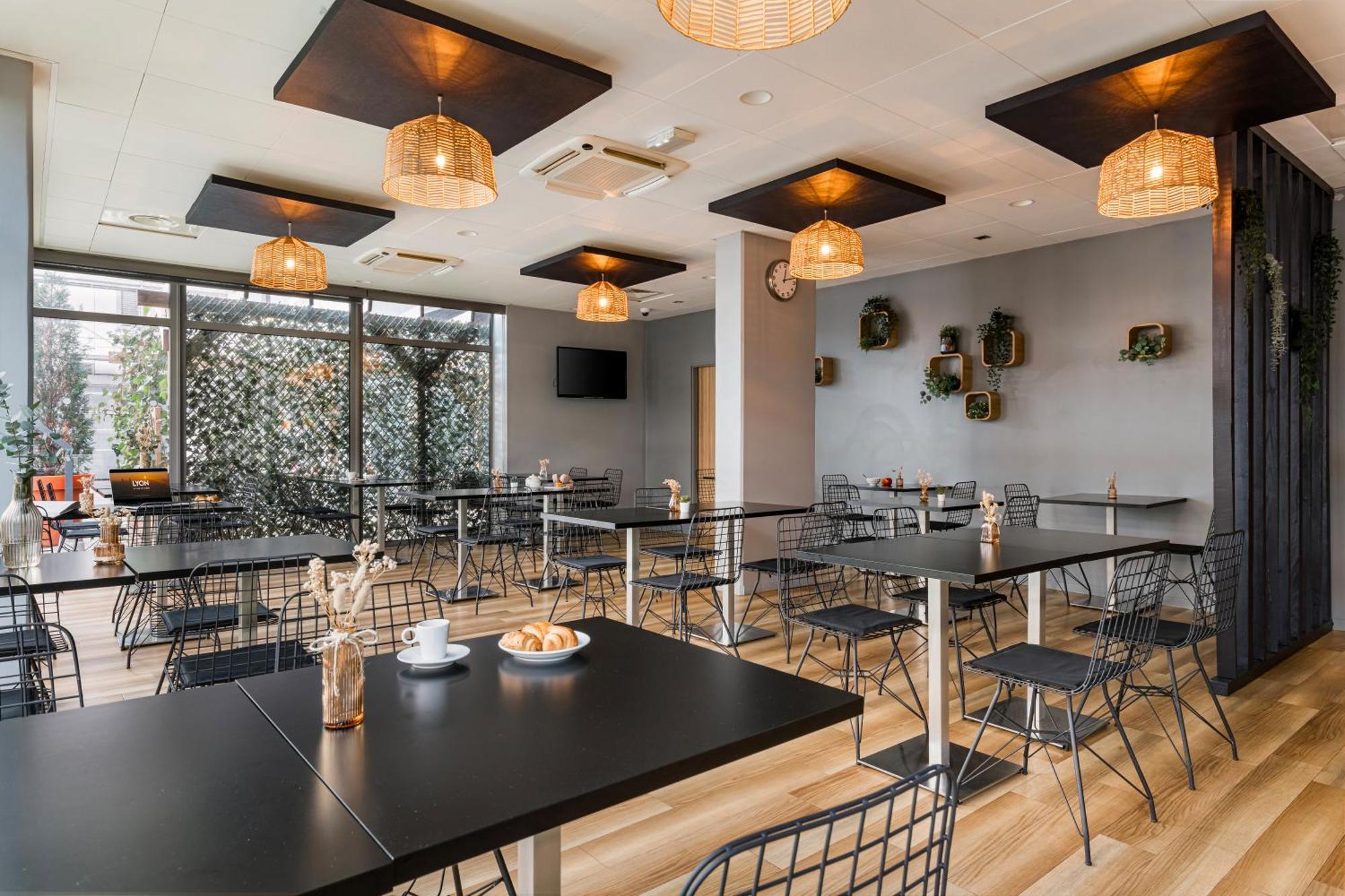 Appart Hotel Q7 Lodge Lyon 7 Экстерьер фото