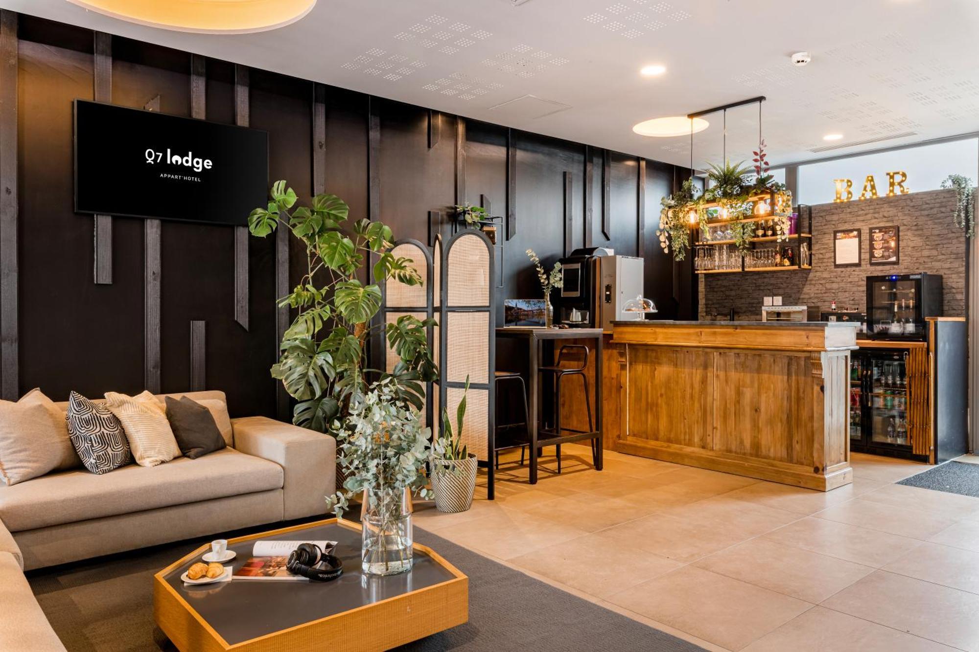 Appart Hotel Q7 Lodge Lyon 7 Экстерьер фото