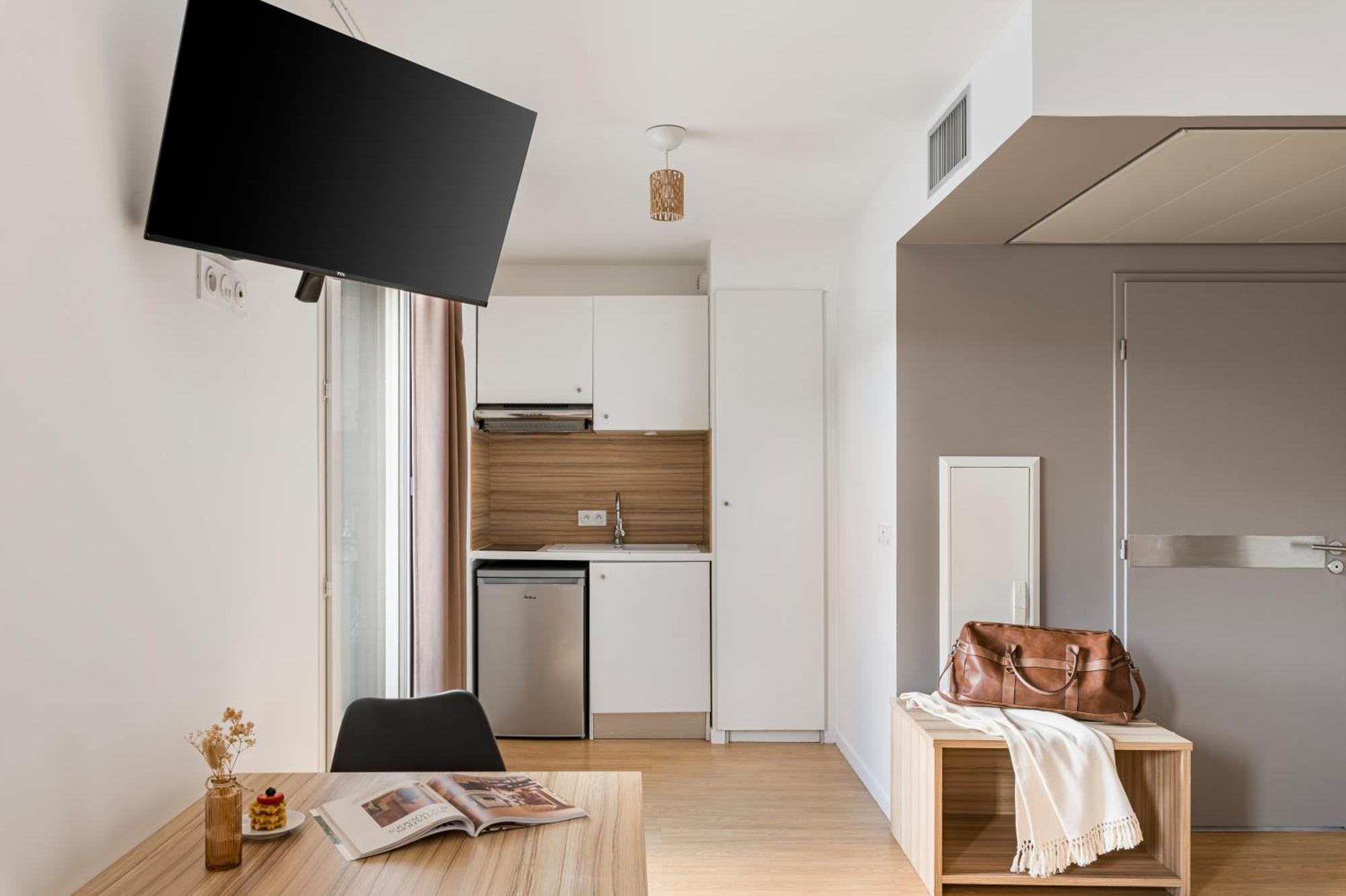 Appart Hotel Q7 Lodge Lyon 7 Экстерьер фото